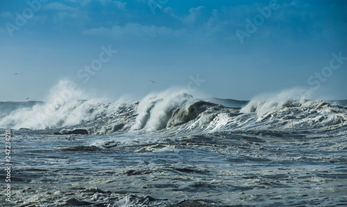 Ondas no mar em dia de tempestade em Portugal. © GeorgeVieiraSilva