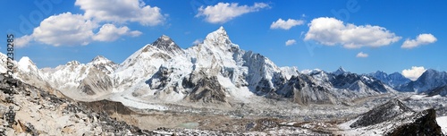  Mount Everest and Khumbu Glacier from Kala Patthar