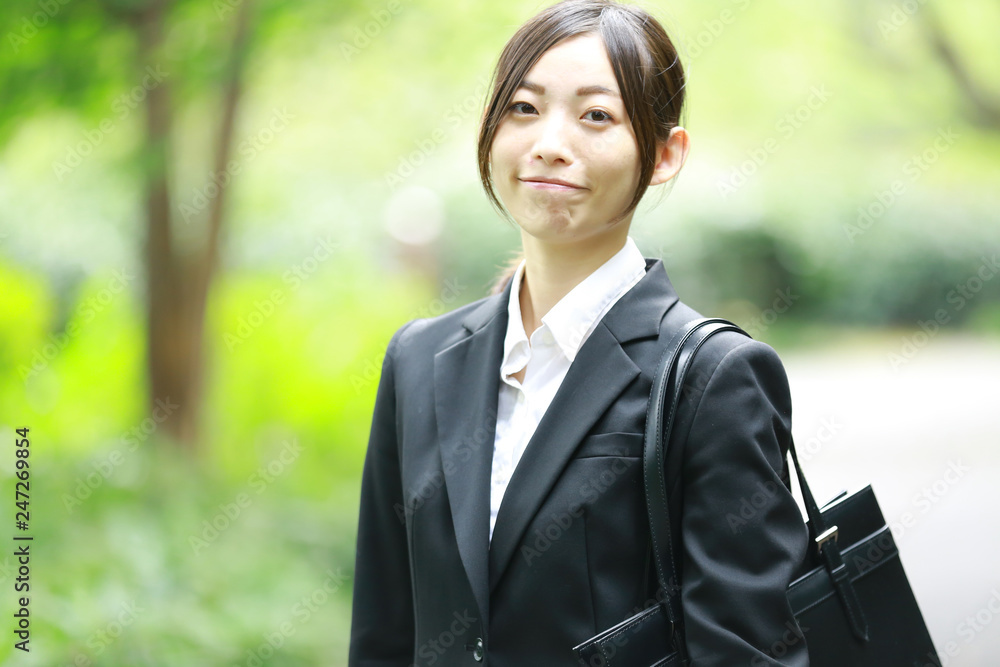 女性社員イメージ 女性社員イメージ