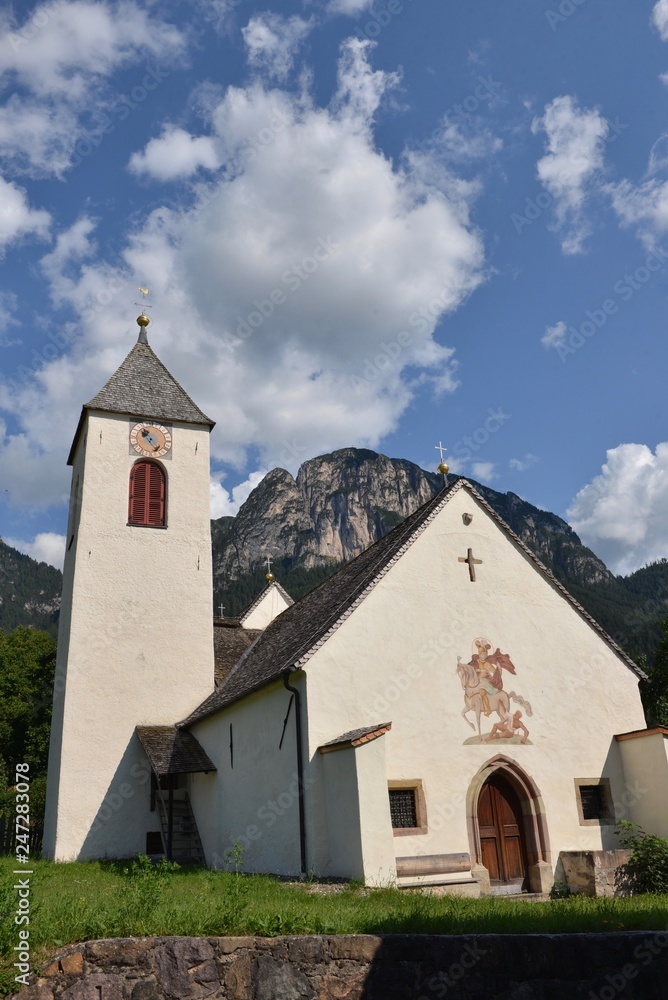 Una chiesa di montagna