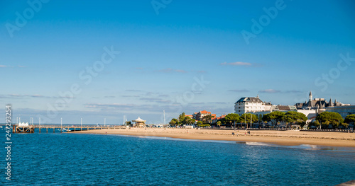 Billede på lærred Arcachon, la plage, Gironde, Nouvelle-Aquitaine, France.