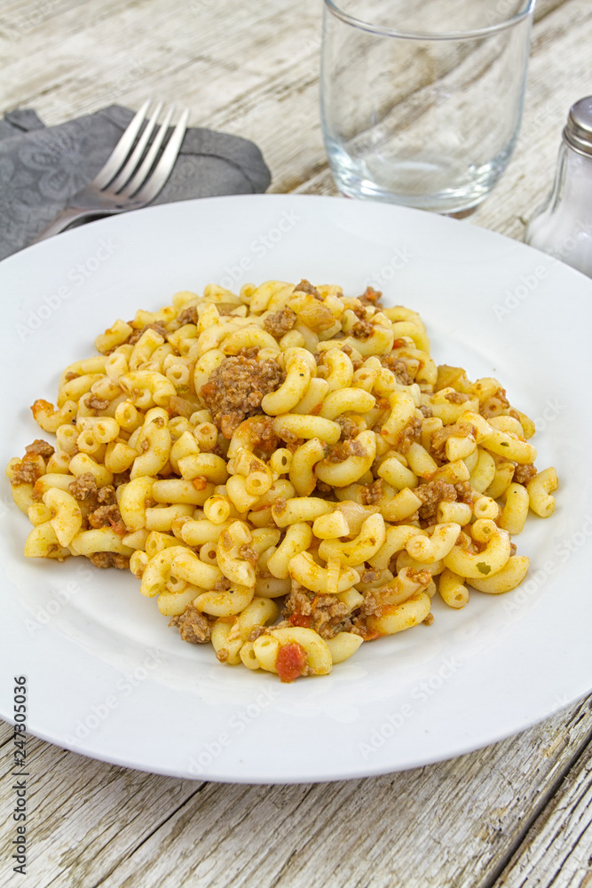 coquillettes à la bolognaise coquillettes à la bolognaise