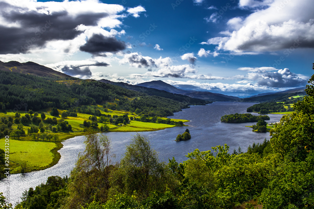 Panoramic View Over Loch Tummel And Tay Forest Park To The Mountains Of  Glencoe From Queen's View Near Pitlochry In Scotland Stock-Foto | Adobe  Stock