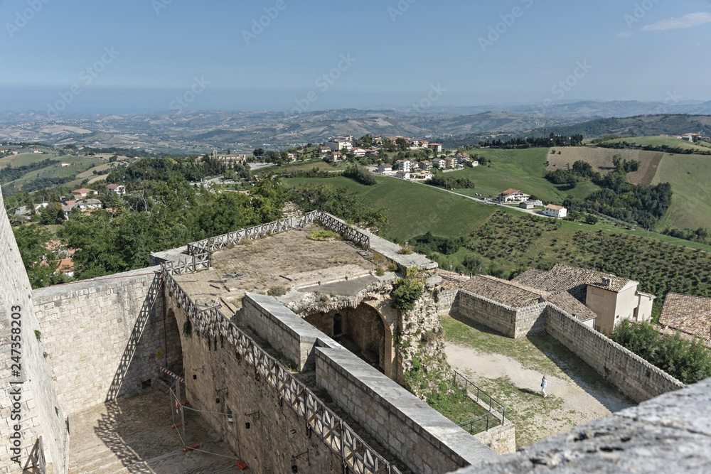 Italia Marche Civitella del Tronto città fortezza vedute del forte panorama
