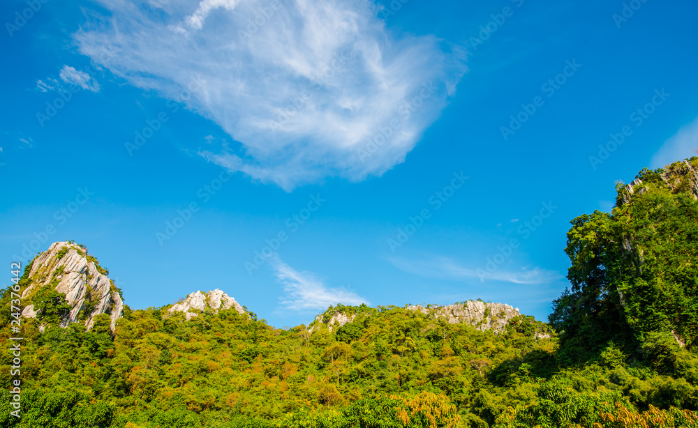 Obraz premium Limestone mountains with bright sky7