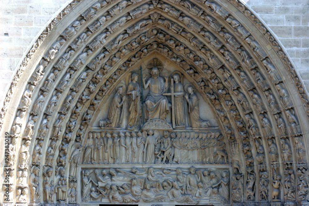 Fototapeta premium Notre Dame Cathedral, Paris. Central portal depicting the Last Judgment
