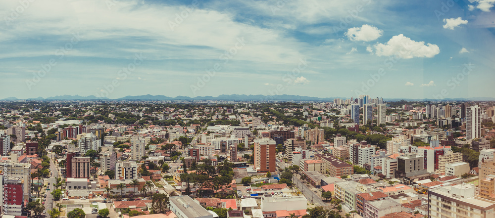Panoramica Curitiba Ensolarada