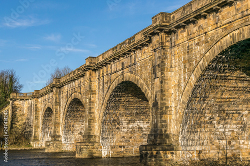 Obraz na plátne a bridge or aqueduct that carries the Lancaster canal over the River Lune