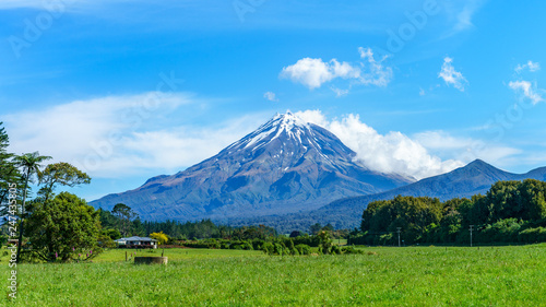 Cone volcano mount taranaki, new zealand 2