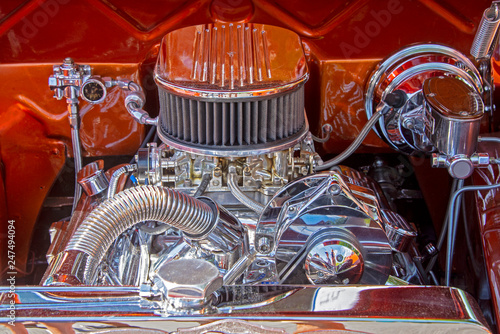  Customized V8 engine compartment
