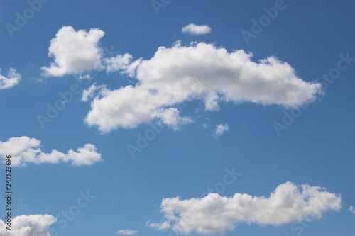 Nuages dans le ciel  cumulus  7