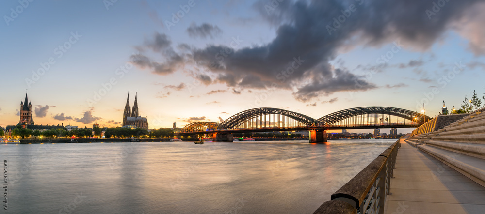 Obraz premium Cologne skyline Germany