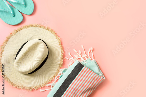 Εκτύπωση καμβά Female outfit for beach