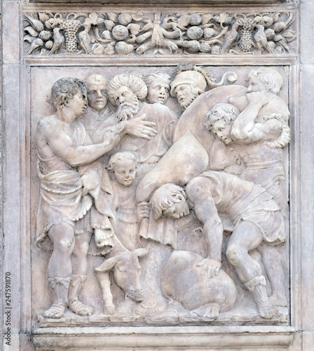 The finding of the cup in Benjamin's sack by Gerolamo da Treviso, right door of San Petronio Basilica in Bologna, Italy © zatletic