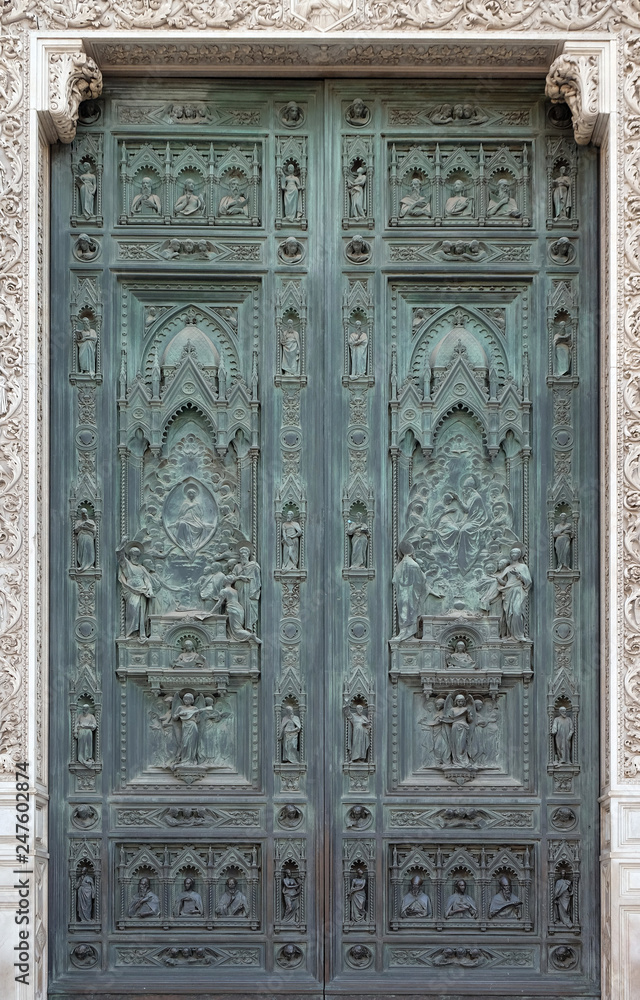 Beautiful doors of Cattedrale di Santa Maria del Fiore (Cathedral of Saint Mary of the Flower) in Florence, Italy