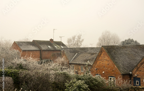 Frosty barn roof image © simonXT2