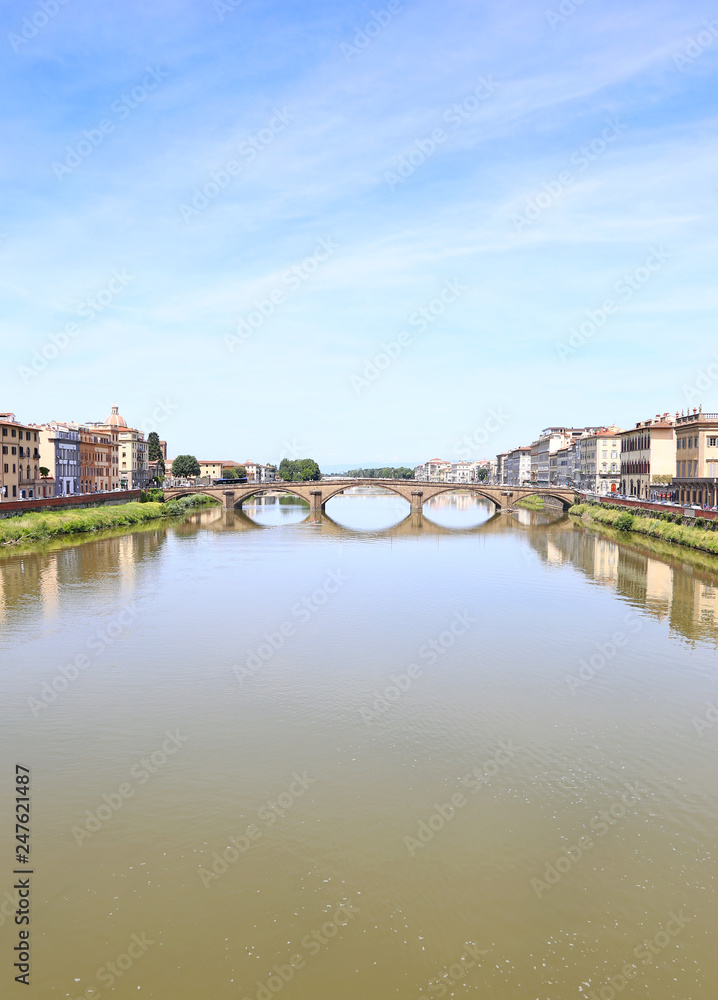 Fototapeta premium landscape of the Arno river in Florence or Firenze city Italy