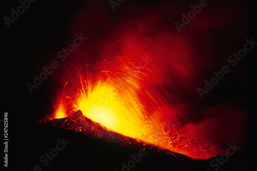 Etna, Fontana di lava