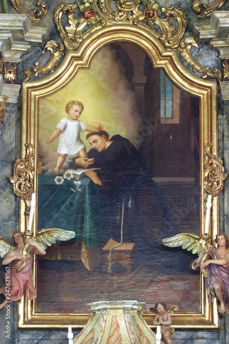 Saint Anthony of Padua © zatletic