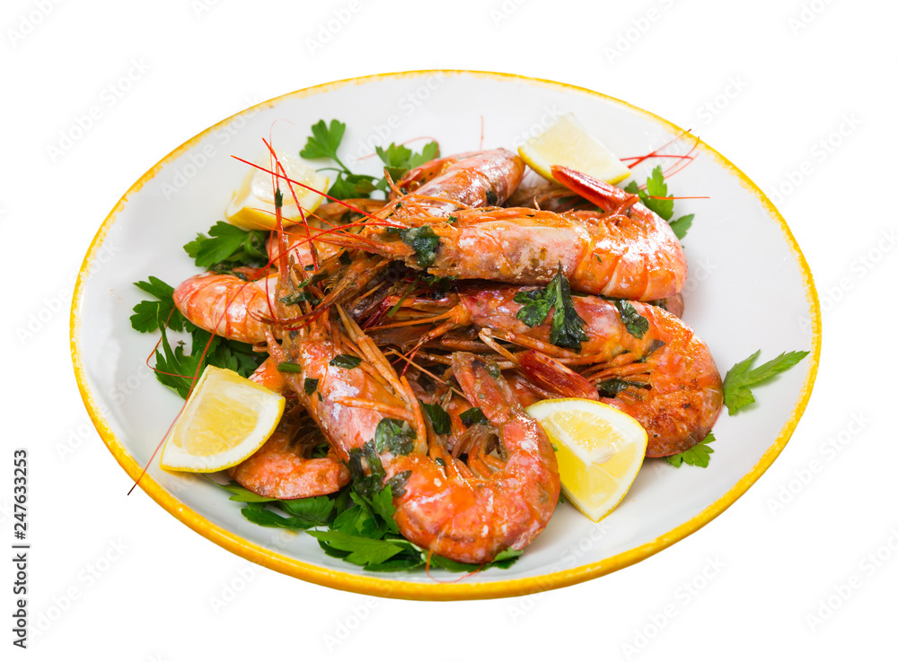 Grilled shrimps with lemon
