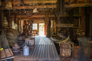 Plexiglas schilderij Schip Vissersdorp in bergen van Lofoten  © tmag
