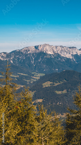 Smartphone HD wallpaper of beautiful alpine view at Kehlsteinhaus - Eagle s Nest - Berchtesgaden - Bavaria - Germany