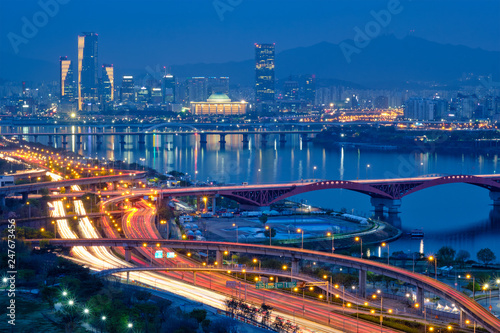 Photography Seoul cityscape in twilight, South Korea.