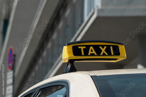 Taxi © alexander h. schulz