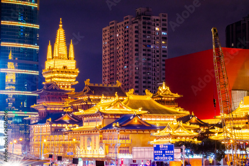 A stately Buddhist temple, Jing’an Temple is a famous tourist attraction in Jing’an District, Shanghai.