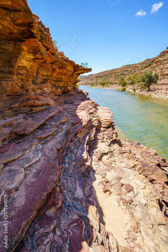 Hiking natures window loop trail, kalbarri national park, western australia 16