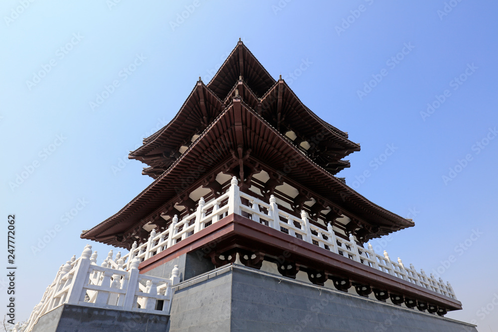 Fototapeta premium Traditional Chinese architectural scenery
