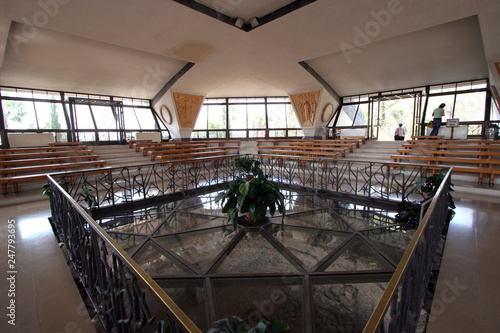 Fotografie Capernaum - The Church of the House of Peter