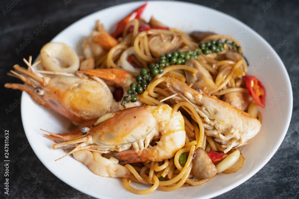 Stir Fried Spaghetti Spicy Seafood Thai Style Stir Fried Spaghetti Spicy Seafood Thai Style