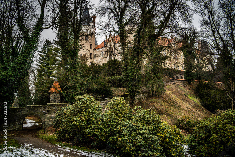 Žleby castle