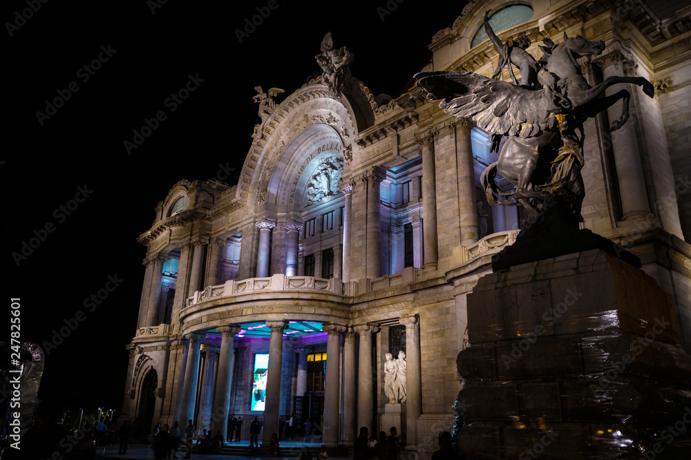 Naklejka premium Palacio de Bellas Artes, México