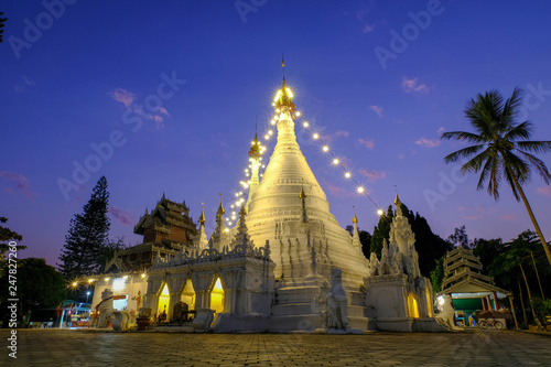 Phra That Doi Kong Mu Temple the most famous place for tourist visit at Mae Hong Son shoot on Twilight time