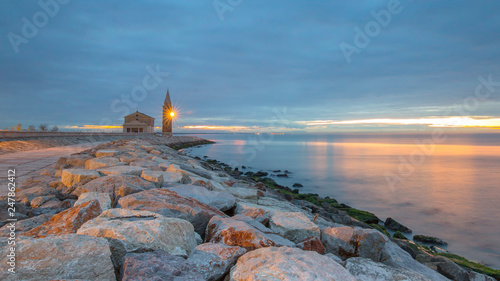 Obraz na płótnie Caorle all'alba nel lungo mare w salonie