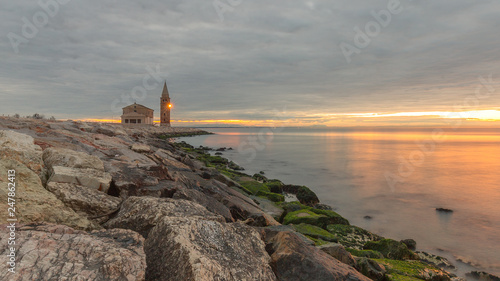 Foto Caorle all'alba nel lungo mare