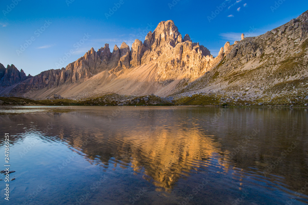 Monte Paterno e laghi dei piani, Dolomiti, Italia