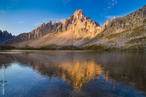 Monte Paterno e laghi dei piani, Dolomiti, Italia