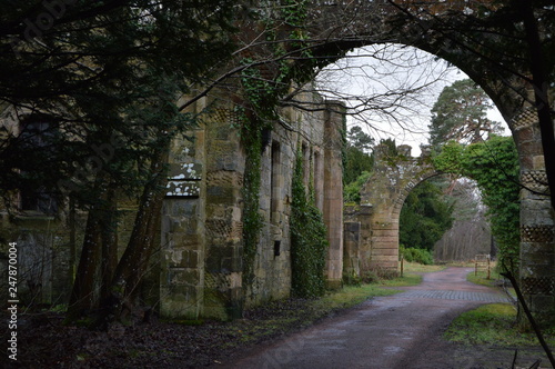 The striking ruins of Crawford Priory, Springfield, Cupar, Fife, extended in early 19th century Fototapete