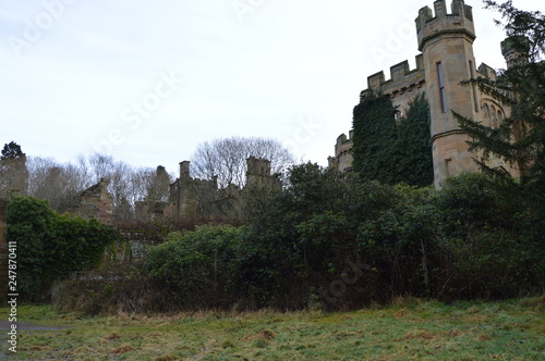 Fotografia The striking ruins of Crawford Priory, Springfield, Cupar, Fife, extended in early 19th century