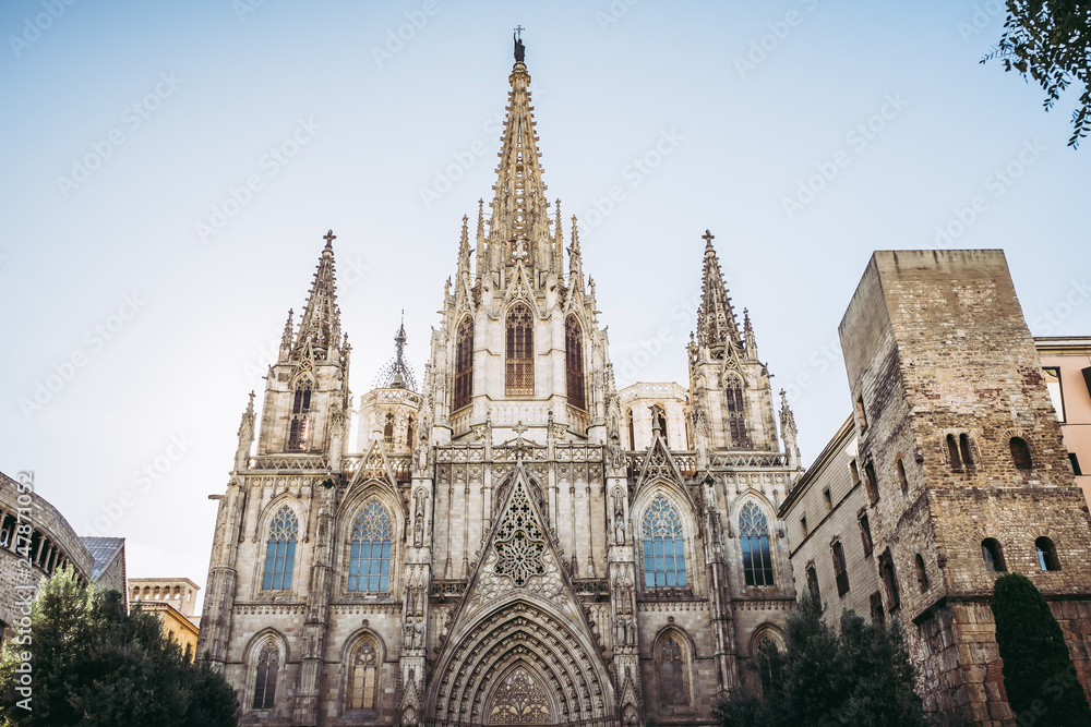 Foto de Cathédrale Sainte Croix ou Sainte Eulalie de Barcelone, Espagne do Stock Adobe Stock