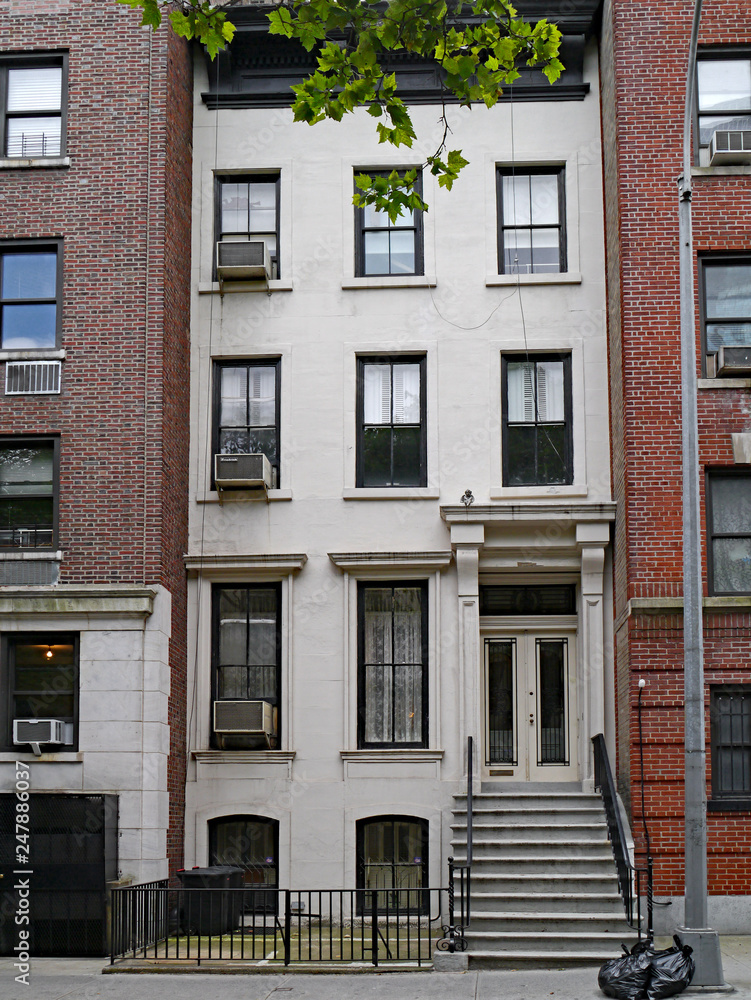 Naklejka premium Manhattan upper west side, townhouse on quiet east-west street