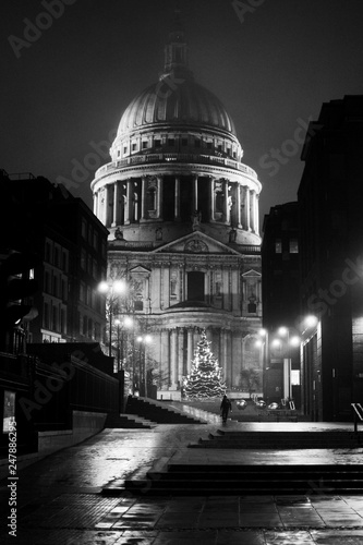 St. Paul's Cathedral at night