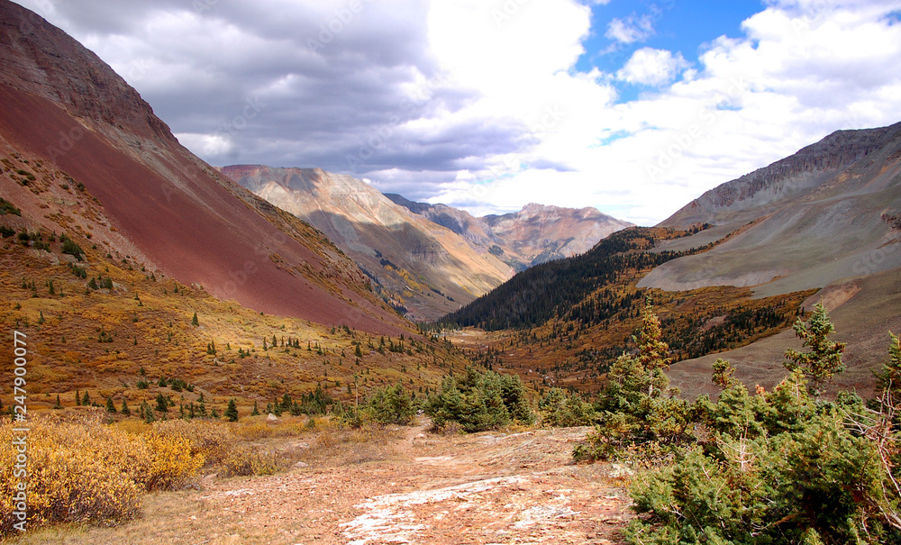 Obraz premium View of a trail leading up into the high country in the Sangre De Cristo range of the Colorado Rockies.
