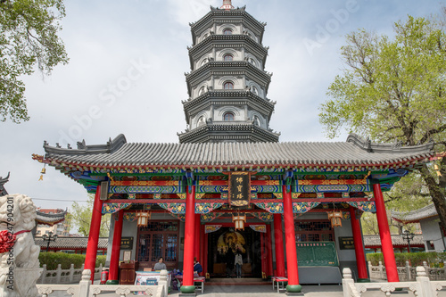 jilie si buddhist, temple harbin china, traditional architecture photo