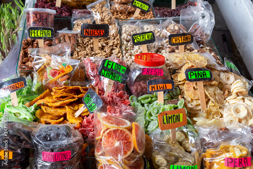 Bilde på lerret CUZCO, PERU - December 15, 2018: A dried fruit stall in Mercado San Pedro market