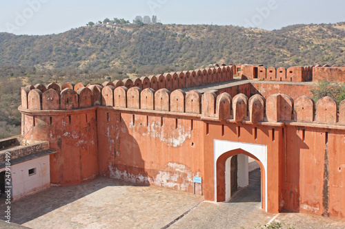 Cuadro en lienzo The Jaigarh Fort near Jaipur is one of the most spectacular forts in India