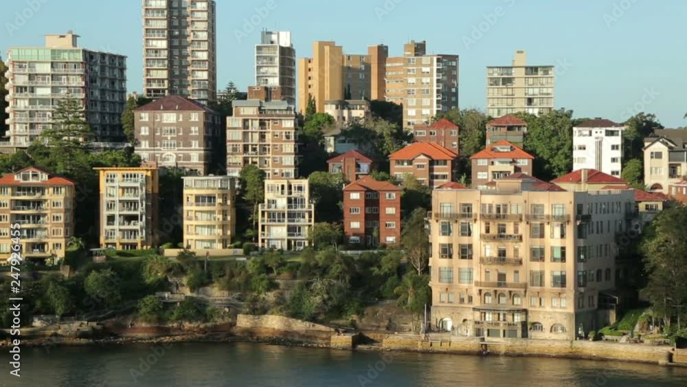 Housing in North Sydney suburbs, Australia Housing in North Sydney suburbs, Australia